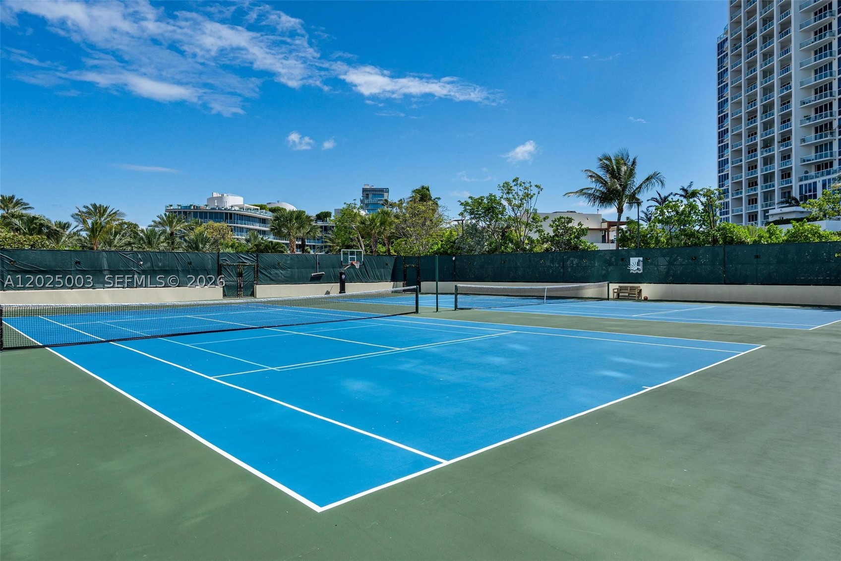 300 S Pointe Dr #1001, Miami Beach FL 33139