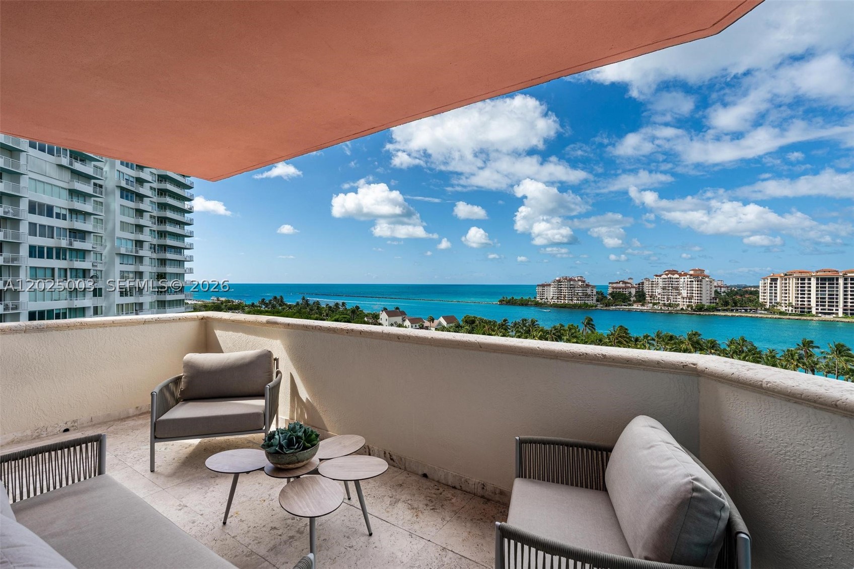 300 S Pointe Dr #1001, Miami Beach FL 33139