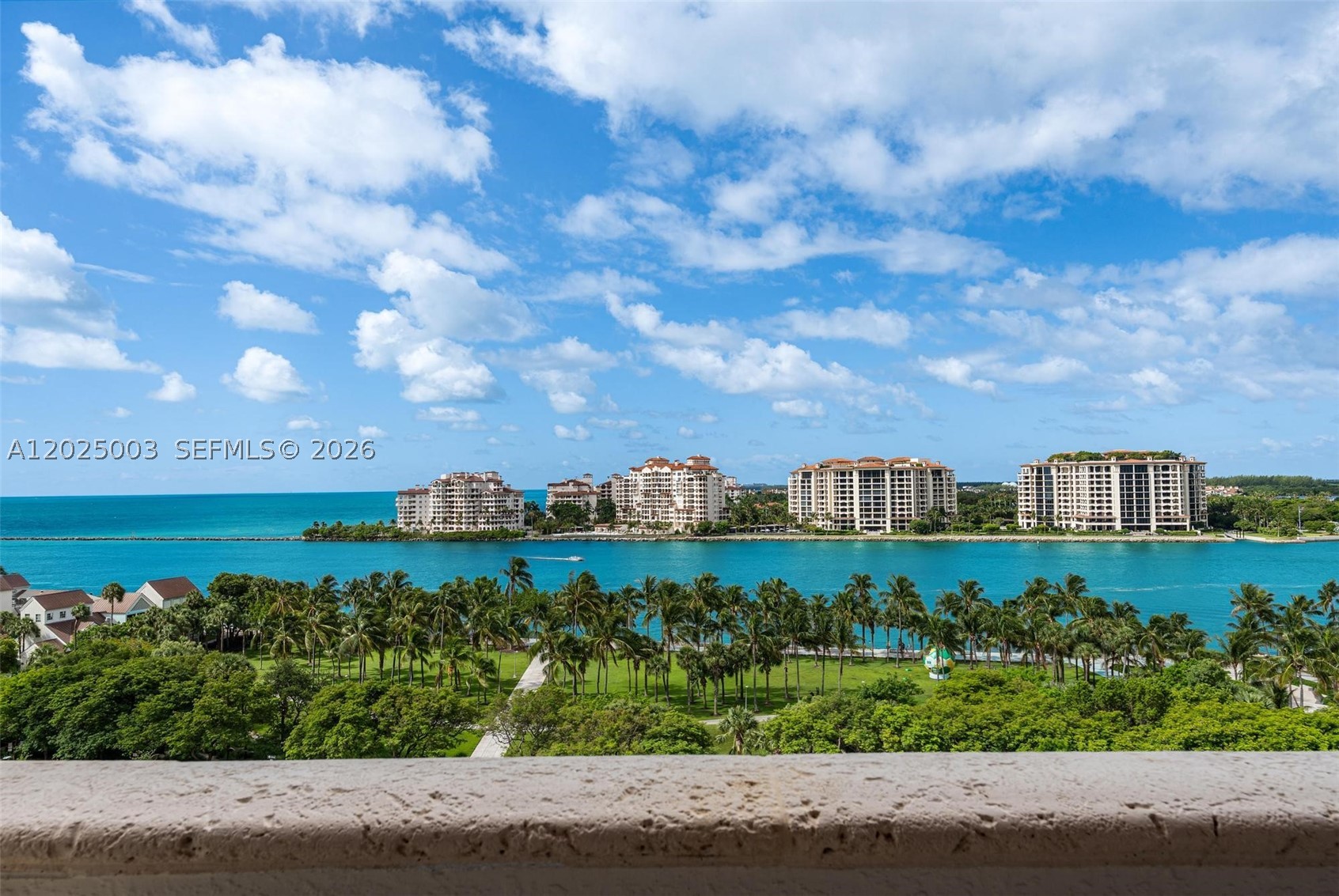 300 S Pointe Dr #1001, Miami Beach FL 33139