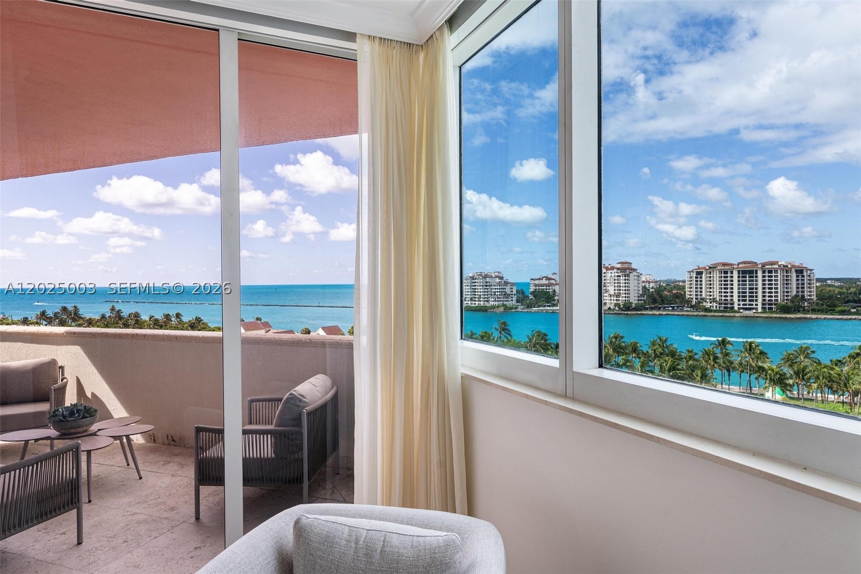 300 S Pointe Dr #1001, Miami Beach FL 33139