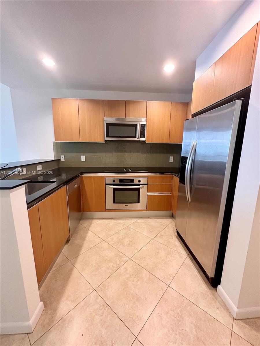 1060 Brickell Ave #2515, Miami FL 33131