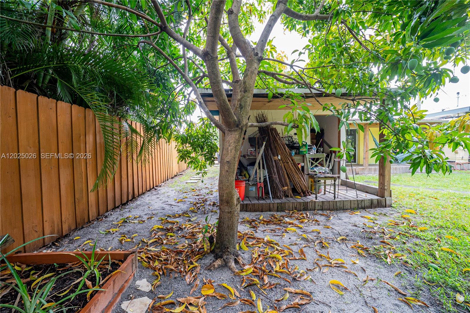 548 East Dr, Miami Springs FL 33166