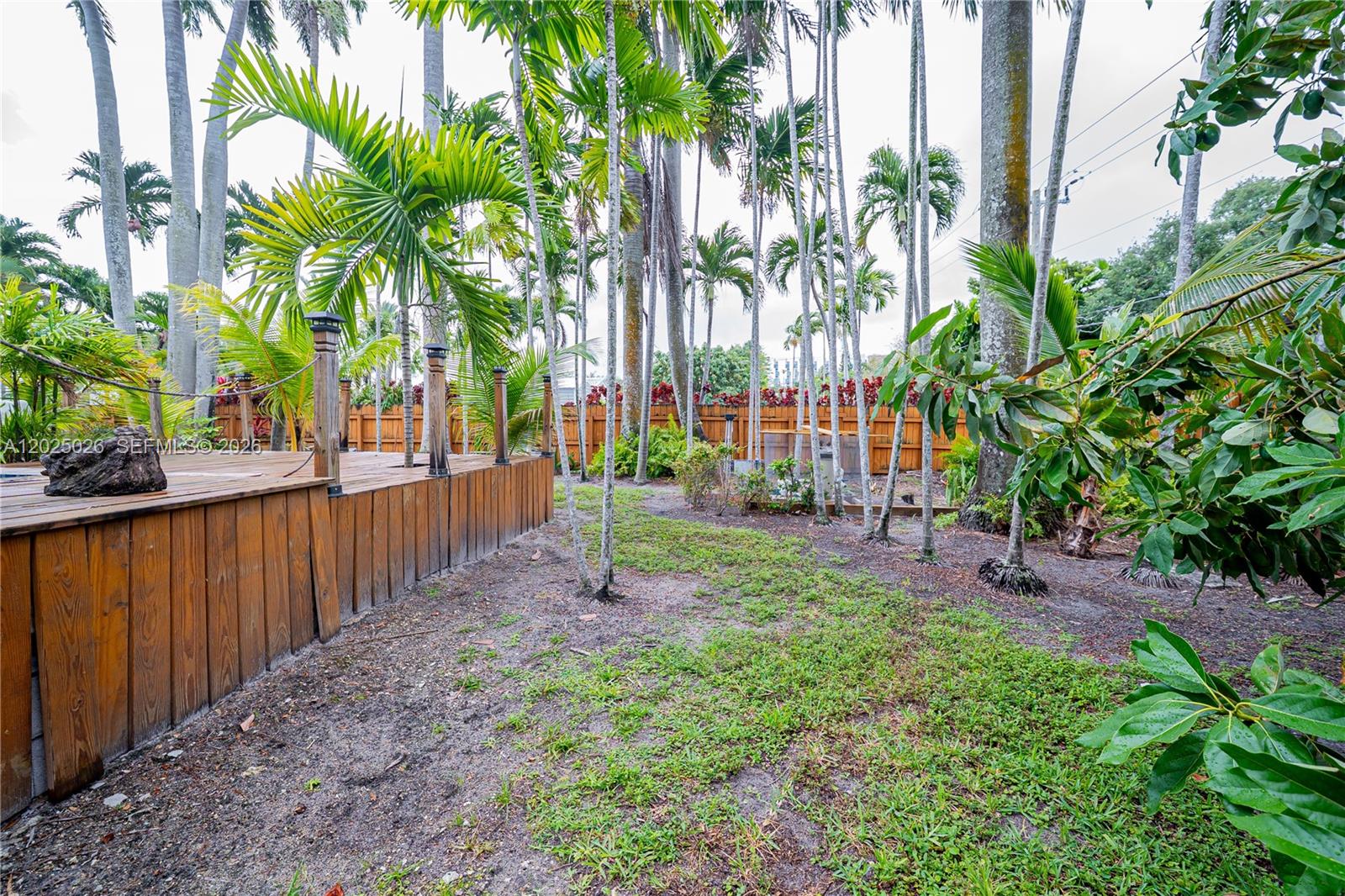 548 East Dr, Miami Springs FL 33166