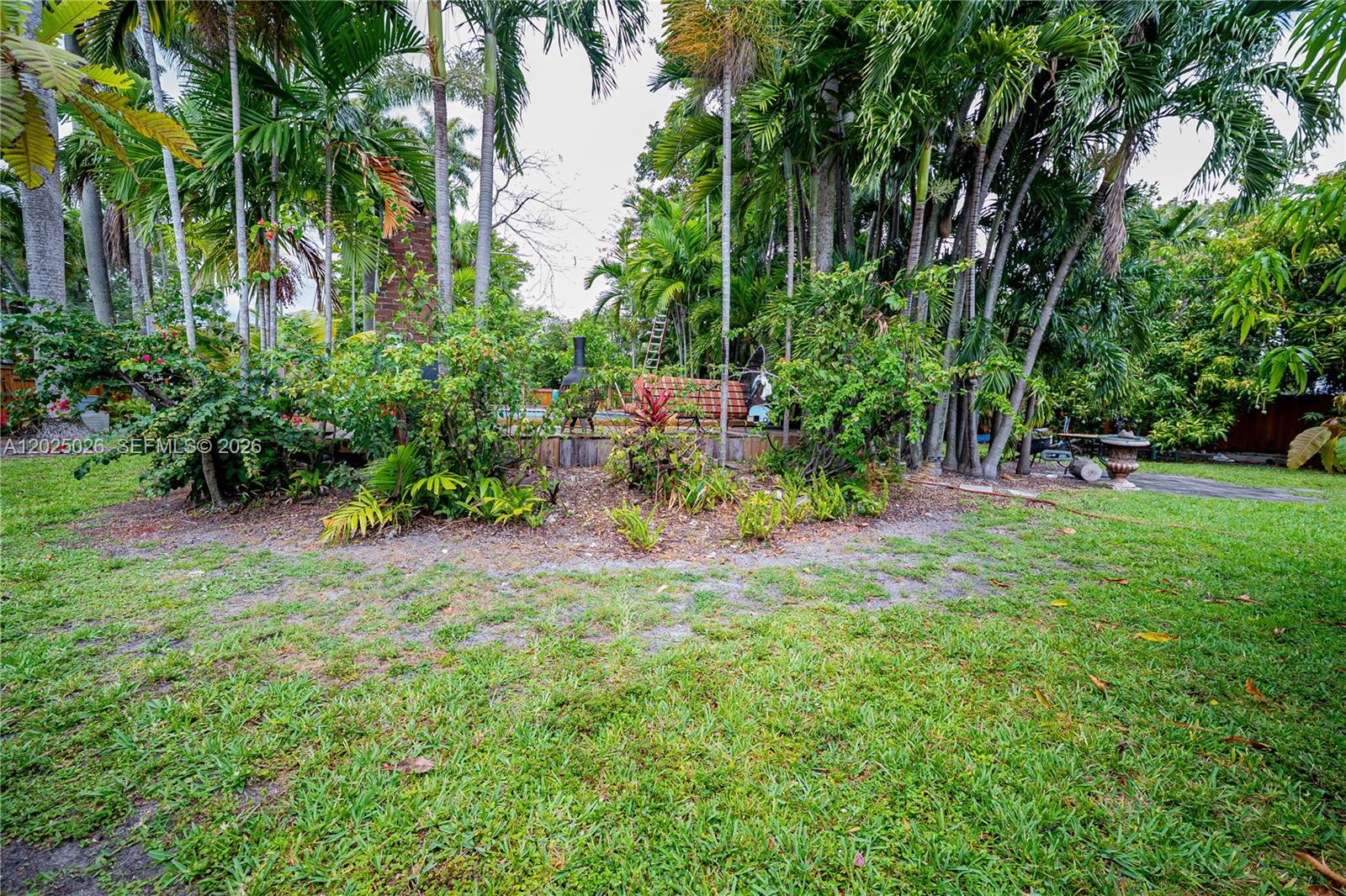548 East Dr, Miami Springs FL 33166