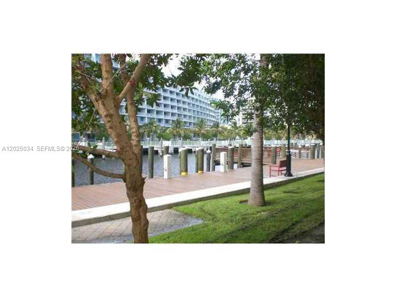 3001 NE 185 ST #624, Aventura FL 33180