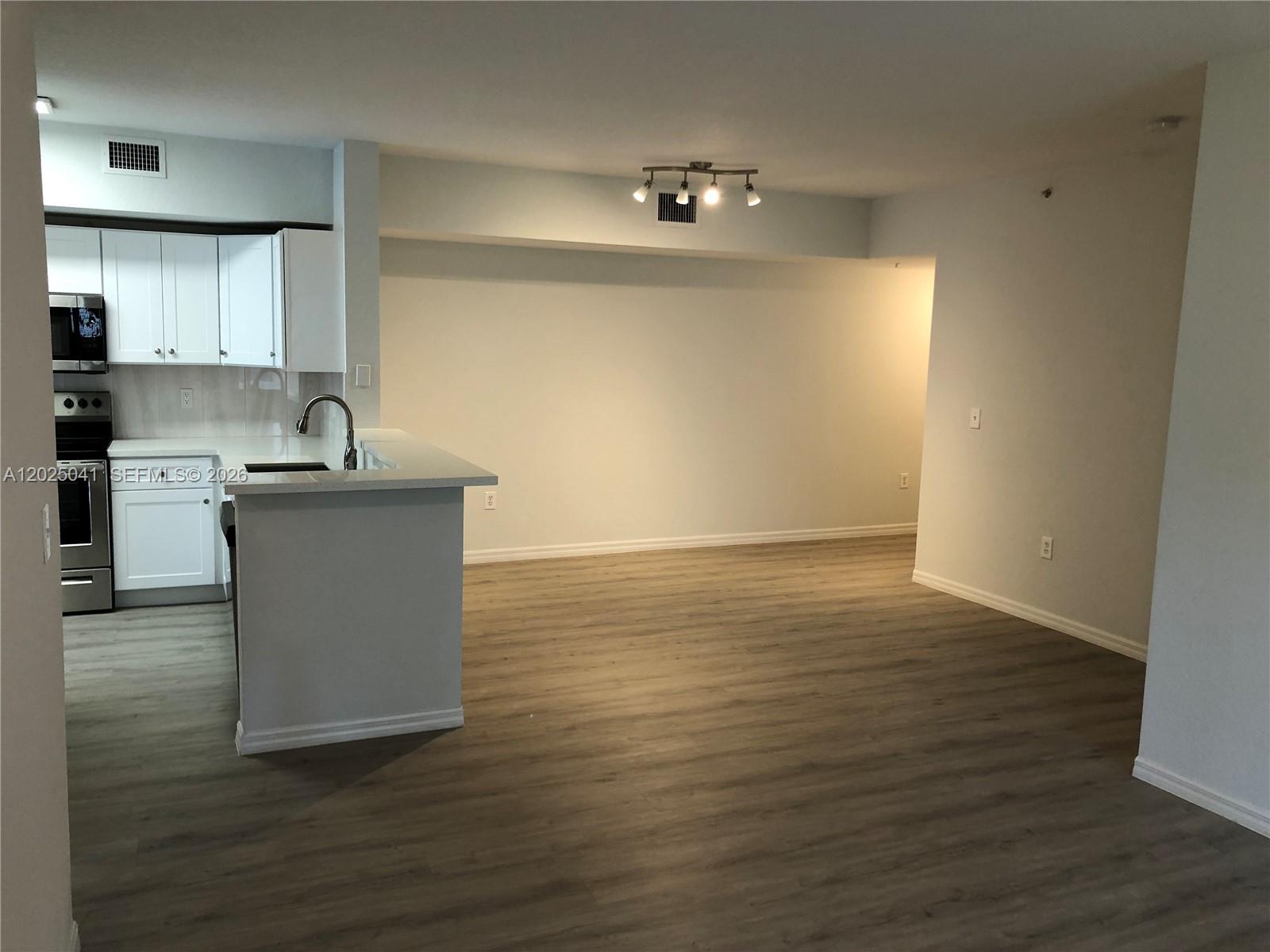 2544 Centergate Dr #108, Miramar FL 33025