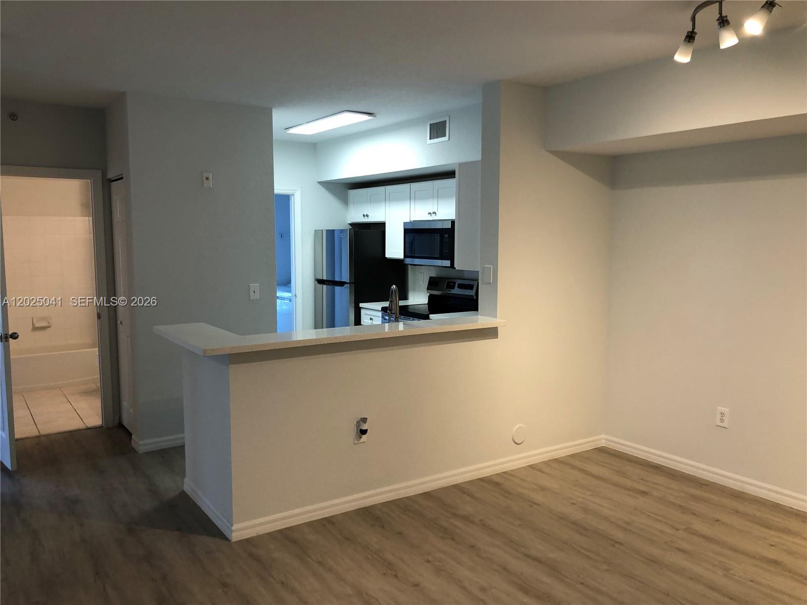 2544 Centergate Dr #108, Miramar FL 33025