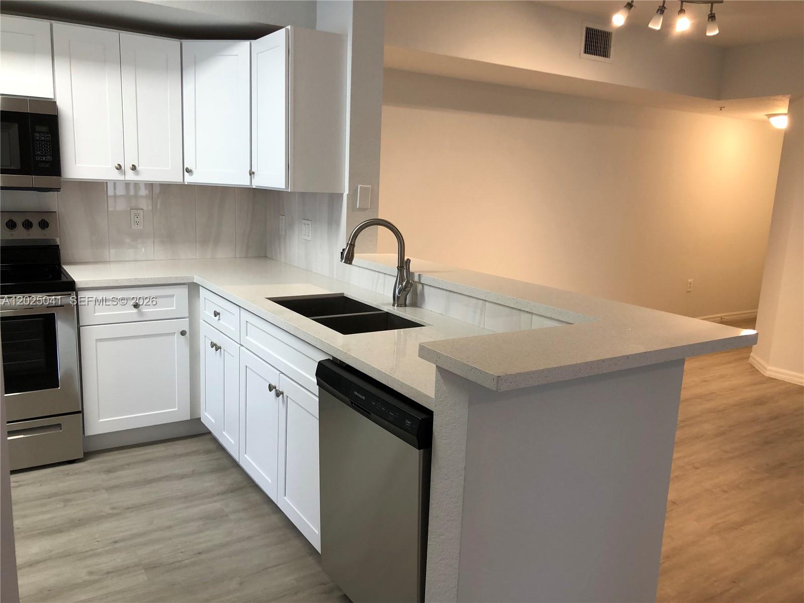 2544 Centergate Dr #108, Miramar FL 33025