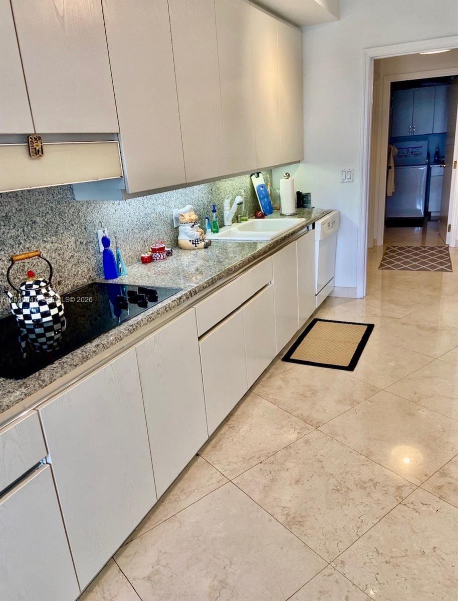 9601 Collins Ave #403, Bal Harbour FL 33154