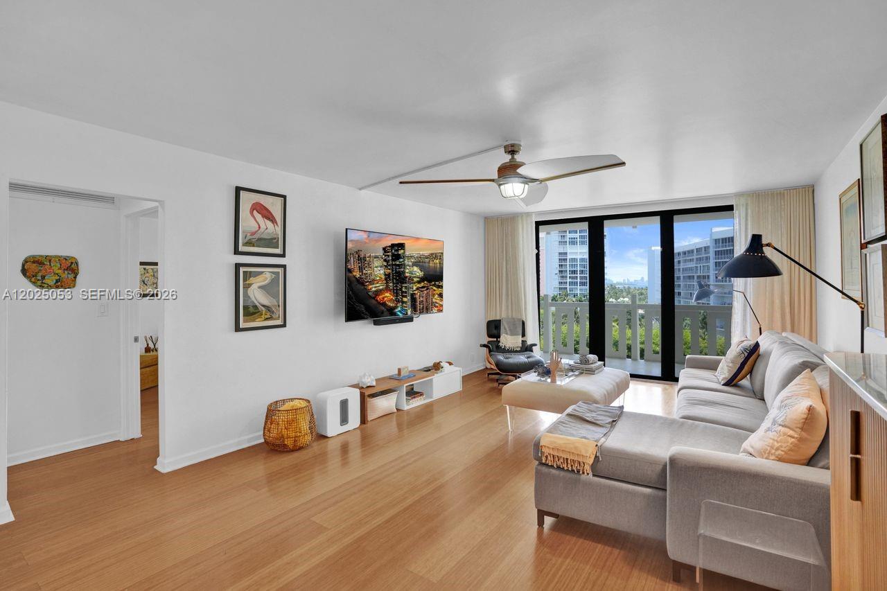 1121 Crandon Blvd #E604, Key Biscayne FL 33149