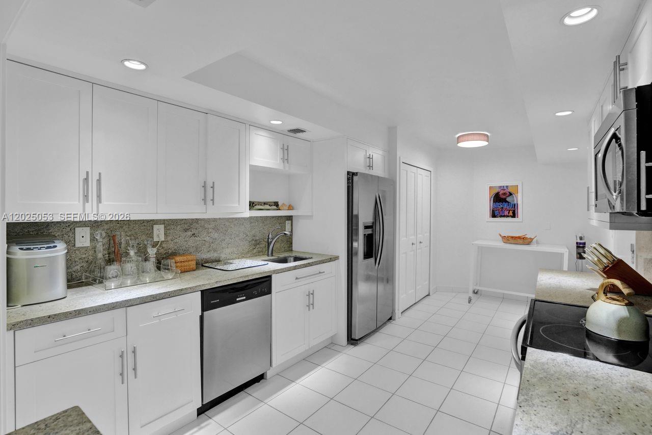 1121 Crandon Blvd #E604, Key Biscayne FL 33149