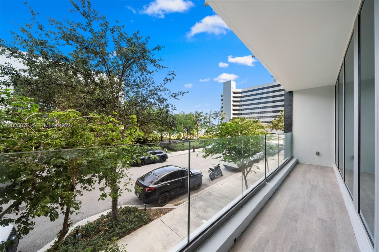 650 NE 32nd St #BH4, Miami FL 33137
