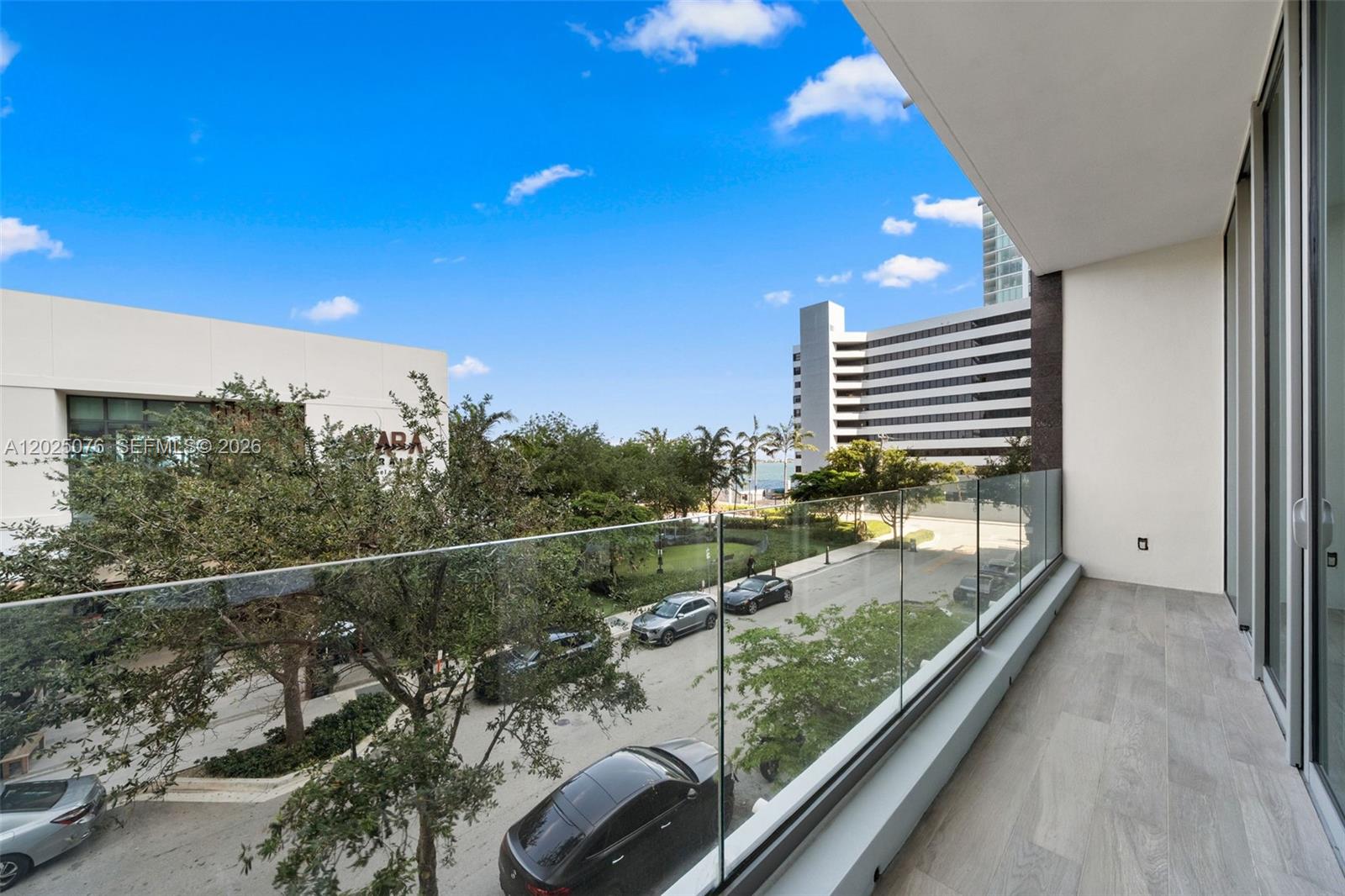650 NE 32nd St #BH4, Miami FL 33137