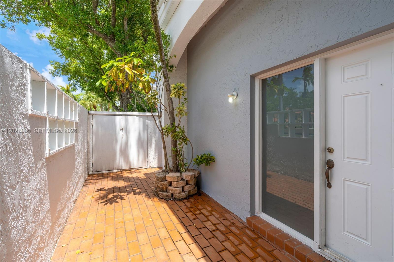 20908 Leeward Ct #231-3, Aventura FL 33180