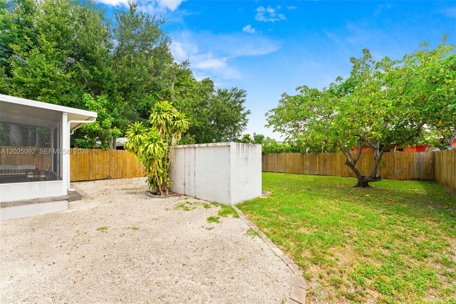 2311 SW 2nd St, Miami FL 33135