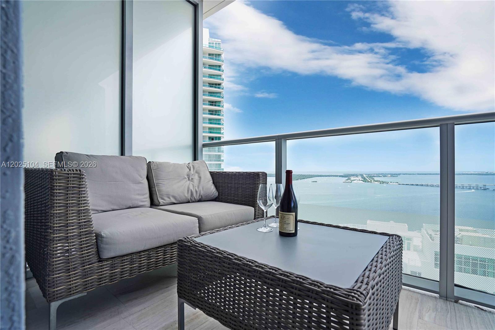 1300 Brickell Bay Dr #3402, Miami FL 33131