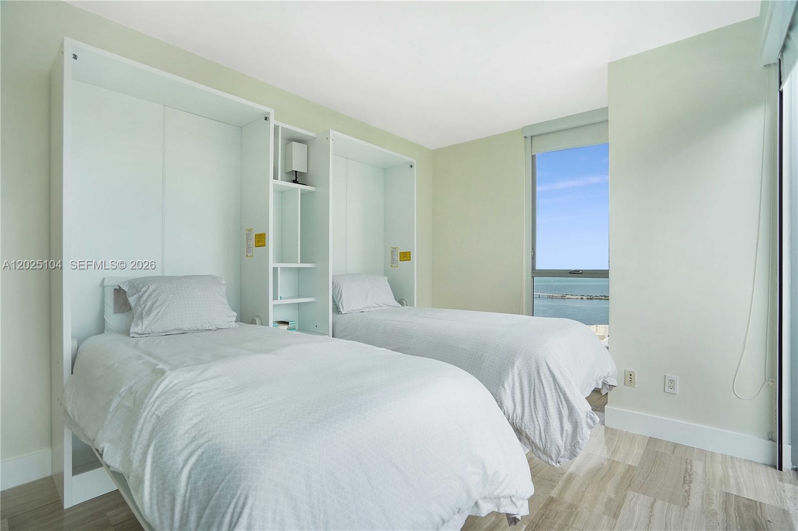 1300 Brickell Bay Dr #3402, Miami FL 33131
