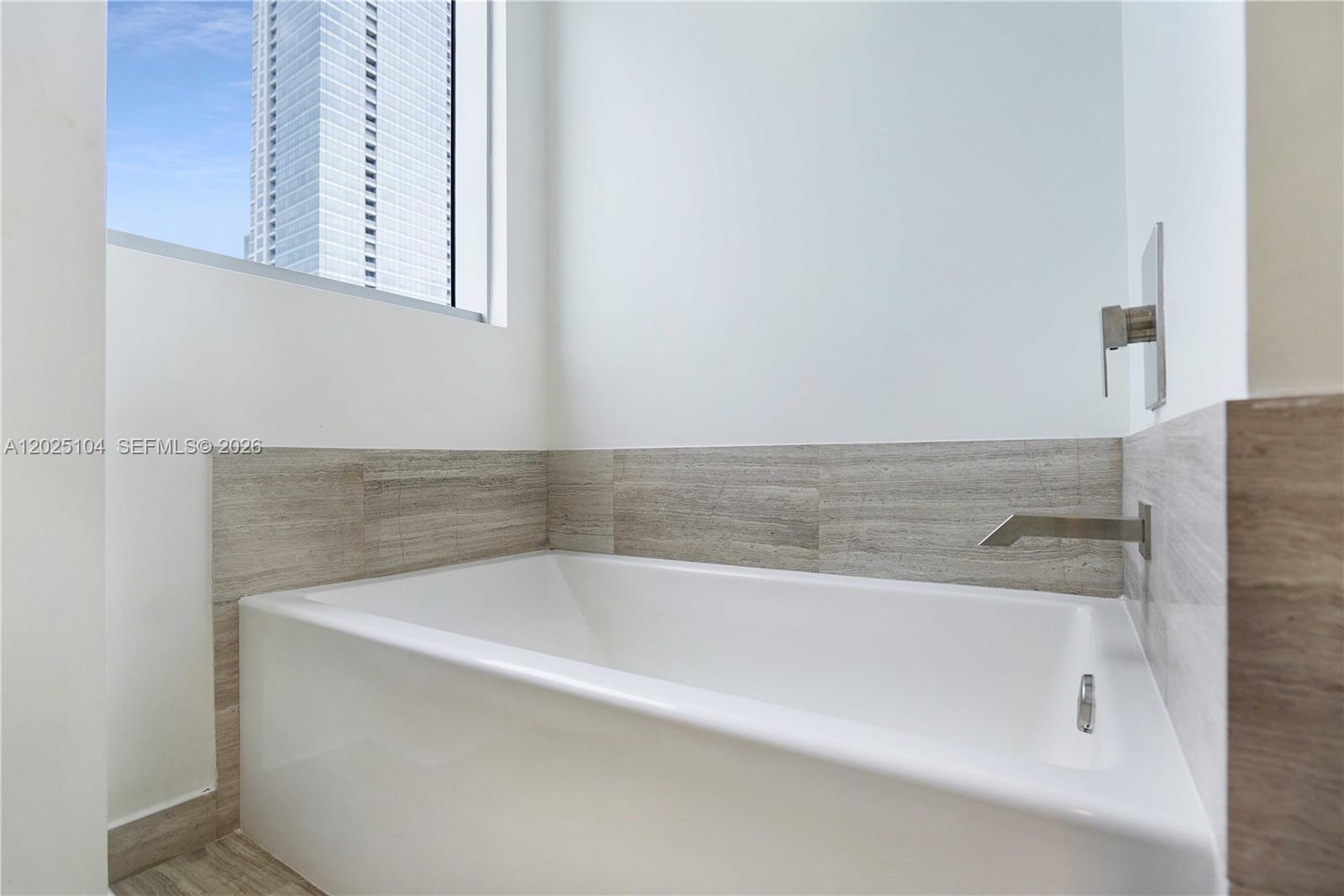 1300 Brickell Bay Dr #3402, Miami FL 33131