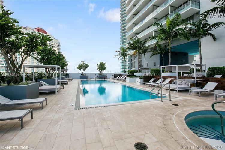 1300 Brickell Bay Dr #3402, Miami FL 33131