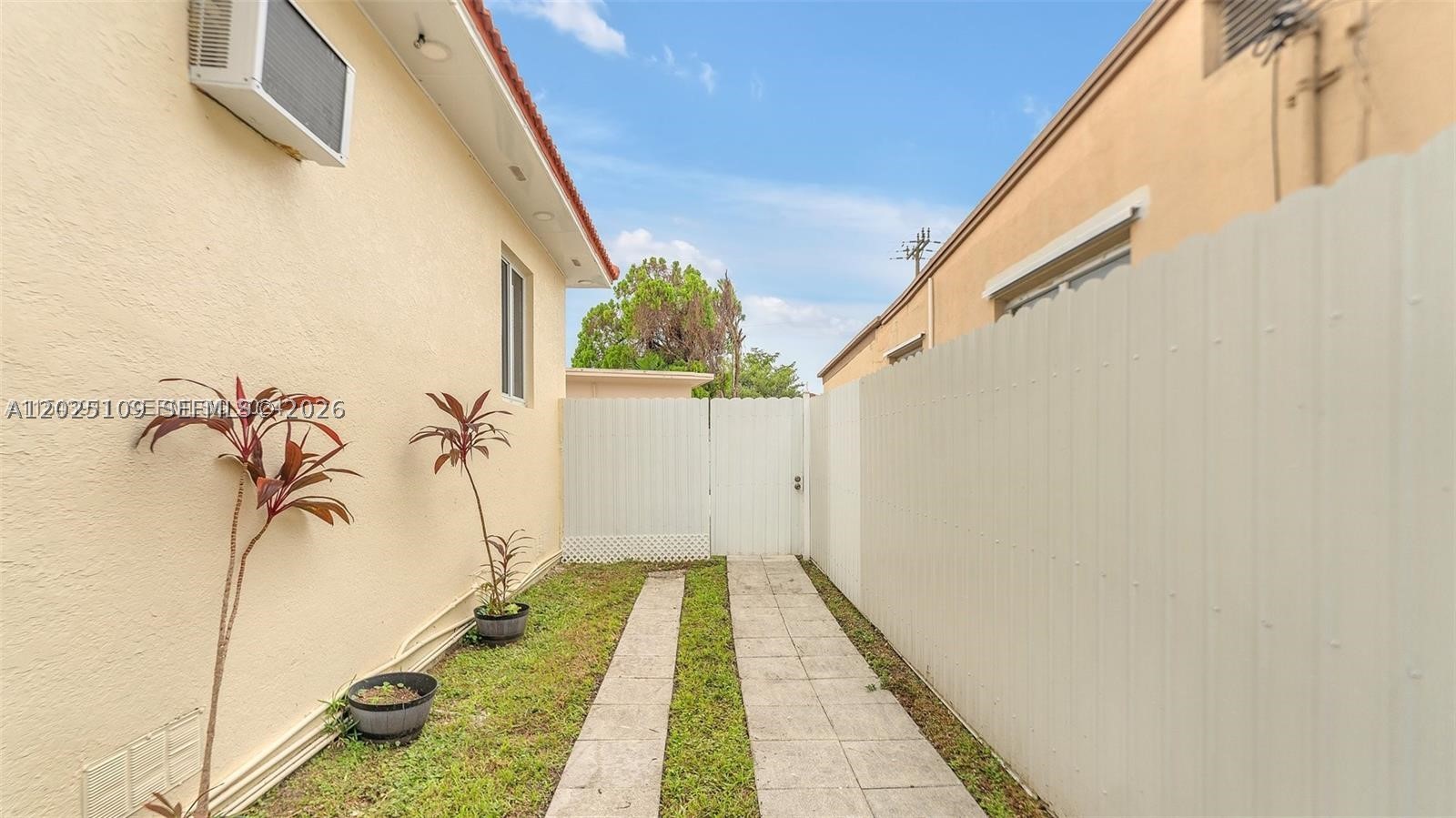 3375 SW 1st St, Miami FL 33135