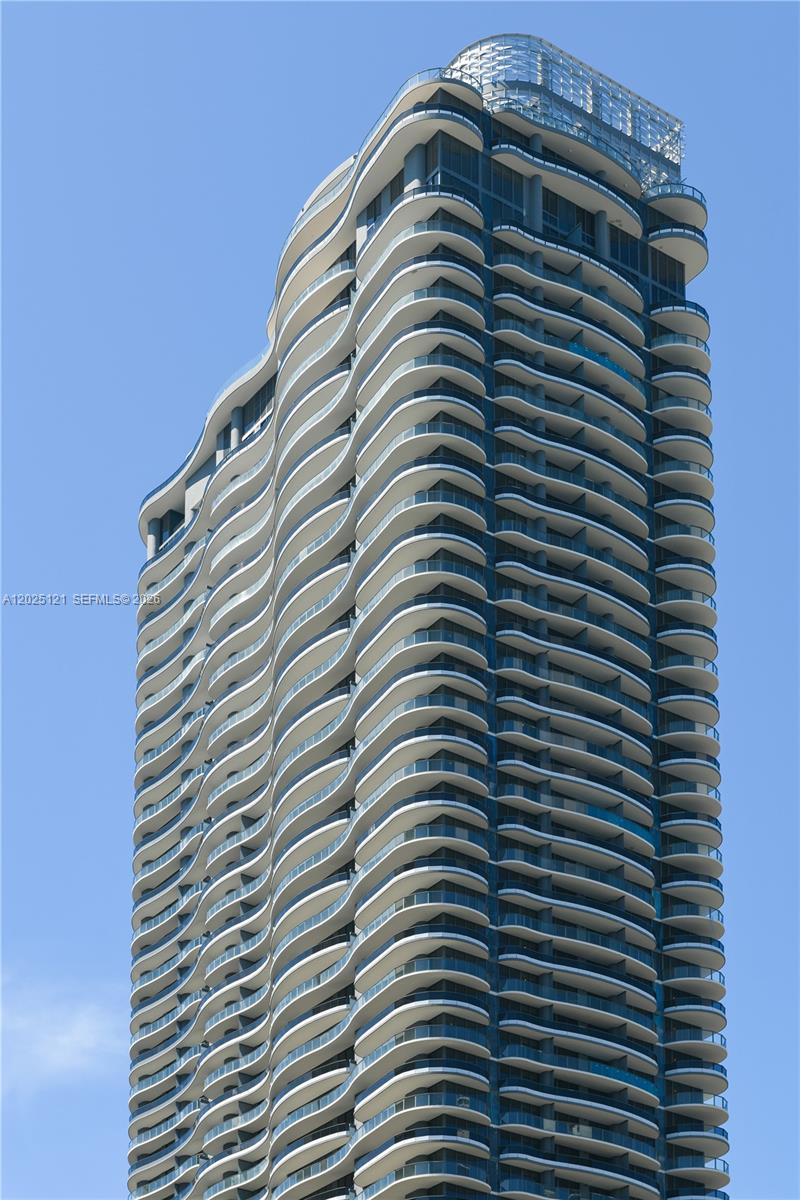 1000 Brickell Plz #4503, Miami FL 33131