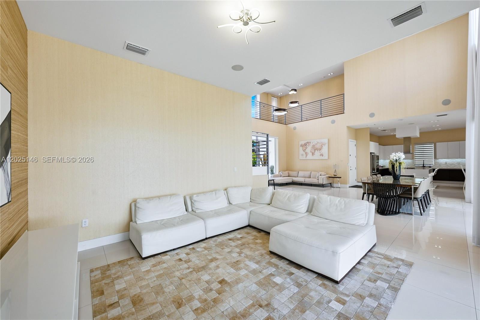 7525 NW 103rd Pl, Doral FL 33178