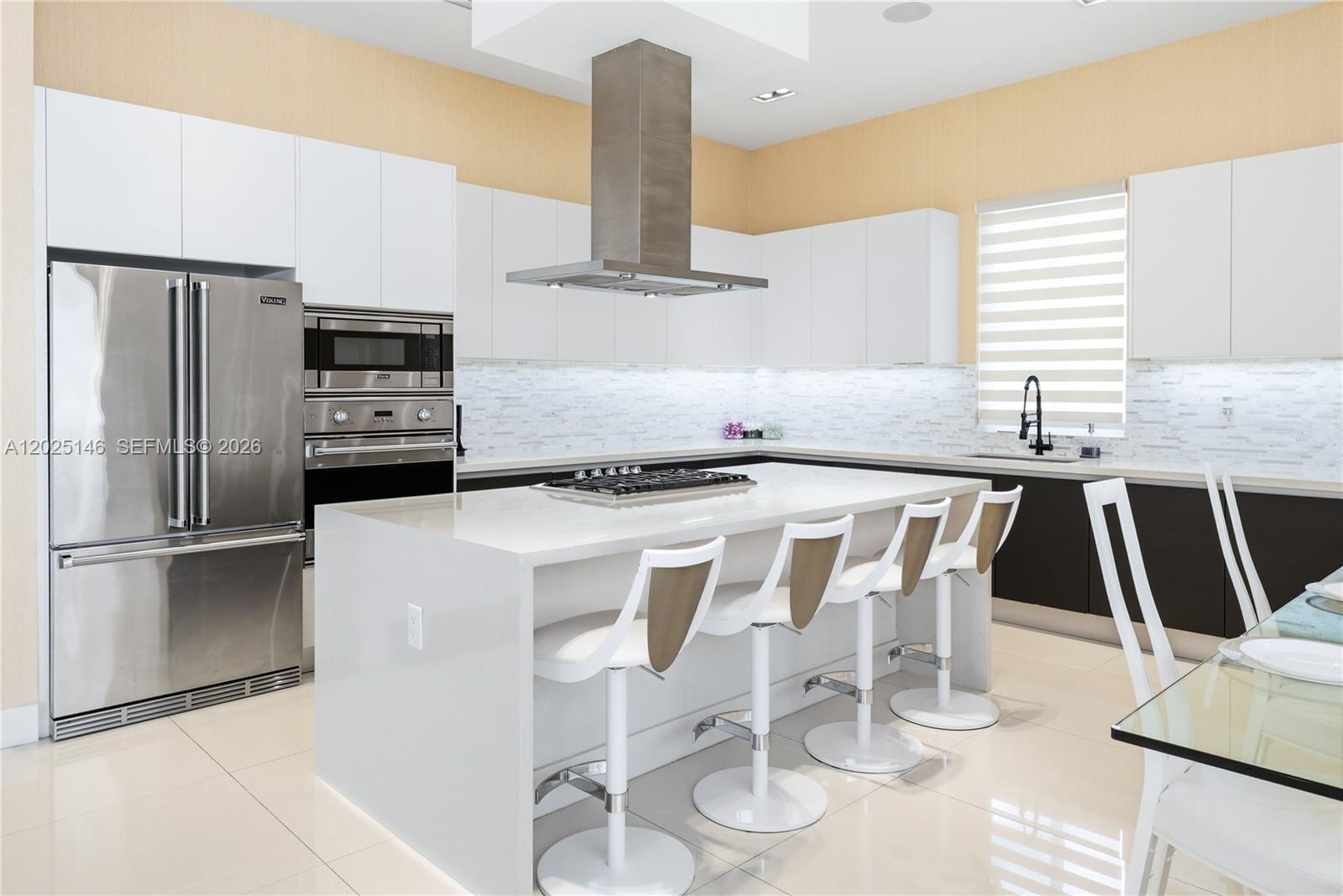 7525 NW 103rd Pl, Doral FL 33178
