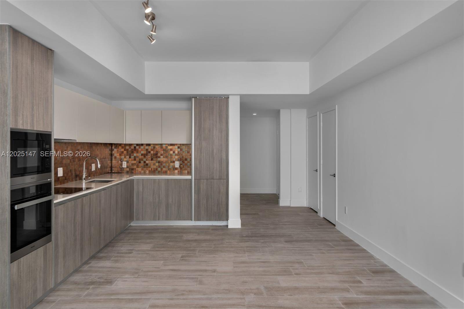 2900 NE 7th Ave #504, Miami FL 33137