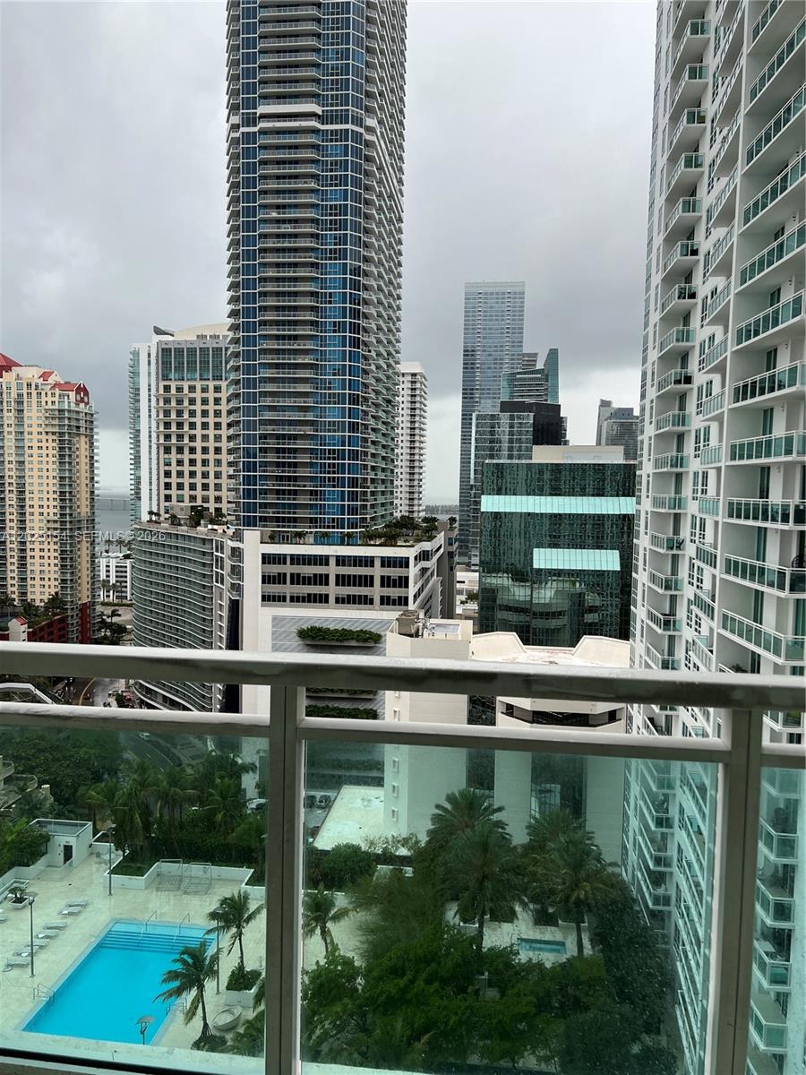 950 Brickell Bay Dr #2303, Miami FL 33131