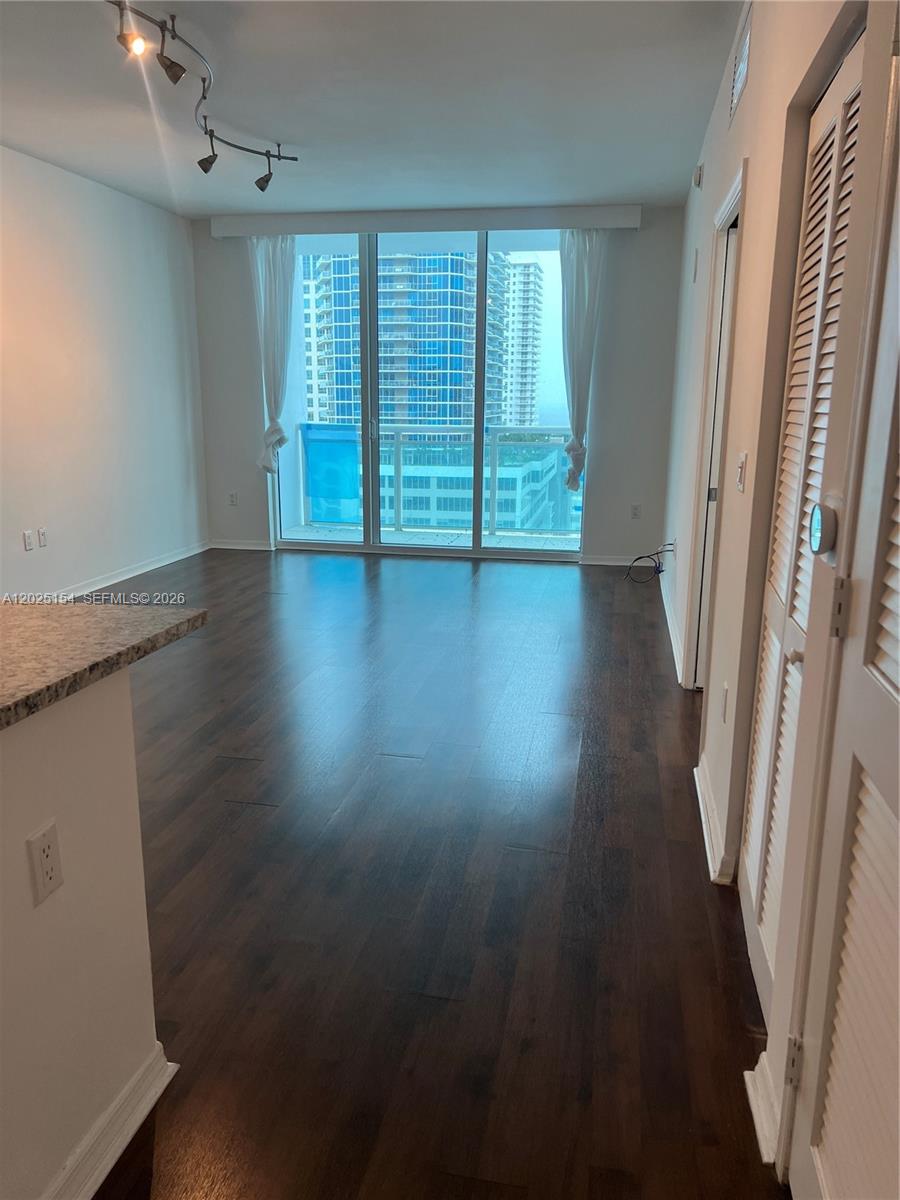 950 Brickell Bay Dr #2303, Miami FL 33131