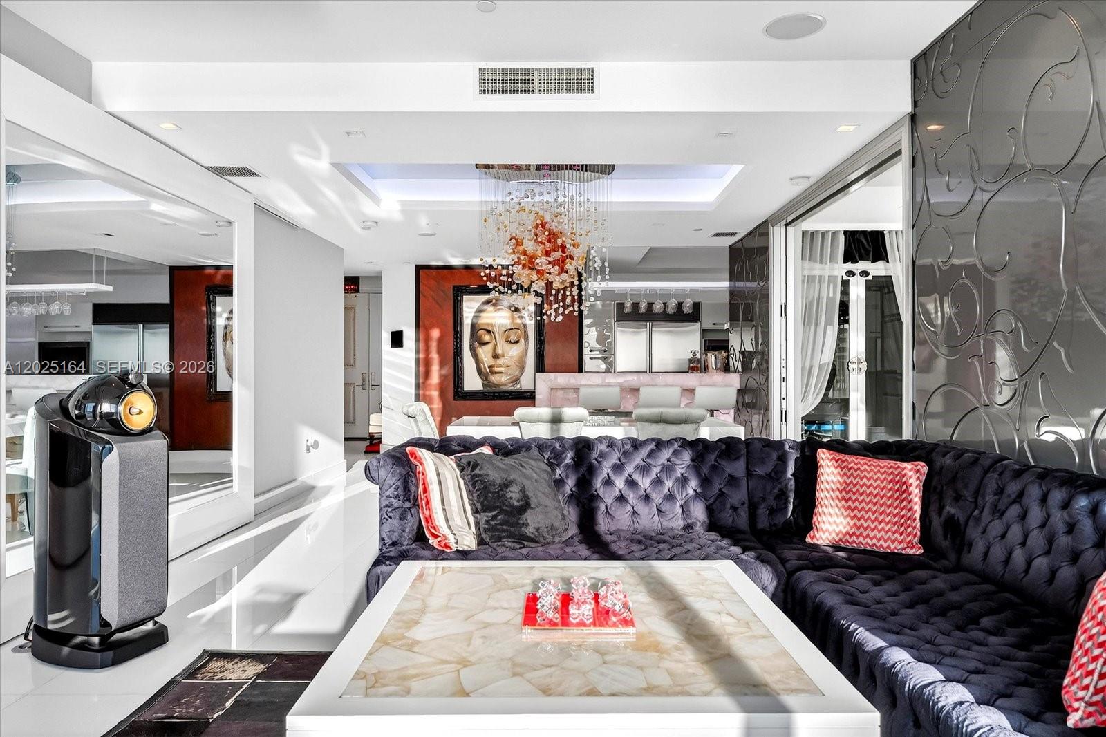 100 S Pointe Dr #3002, Miami Beach FL 33139