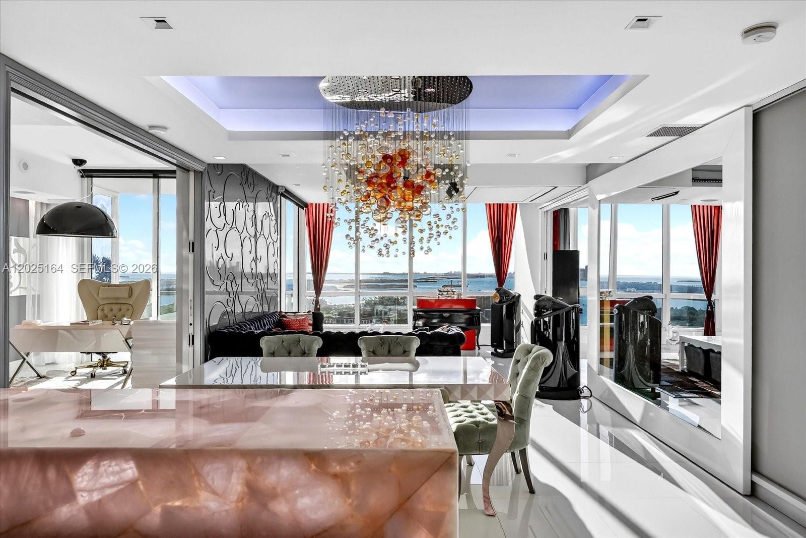 100 S Pointe Dr #3002, Miami Beach FL 33139