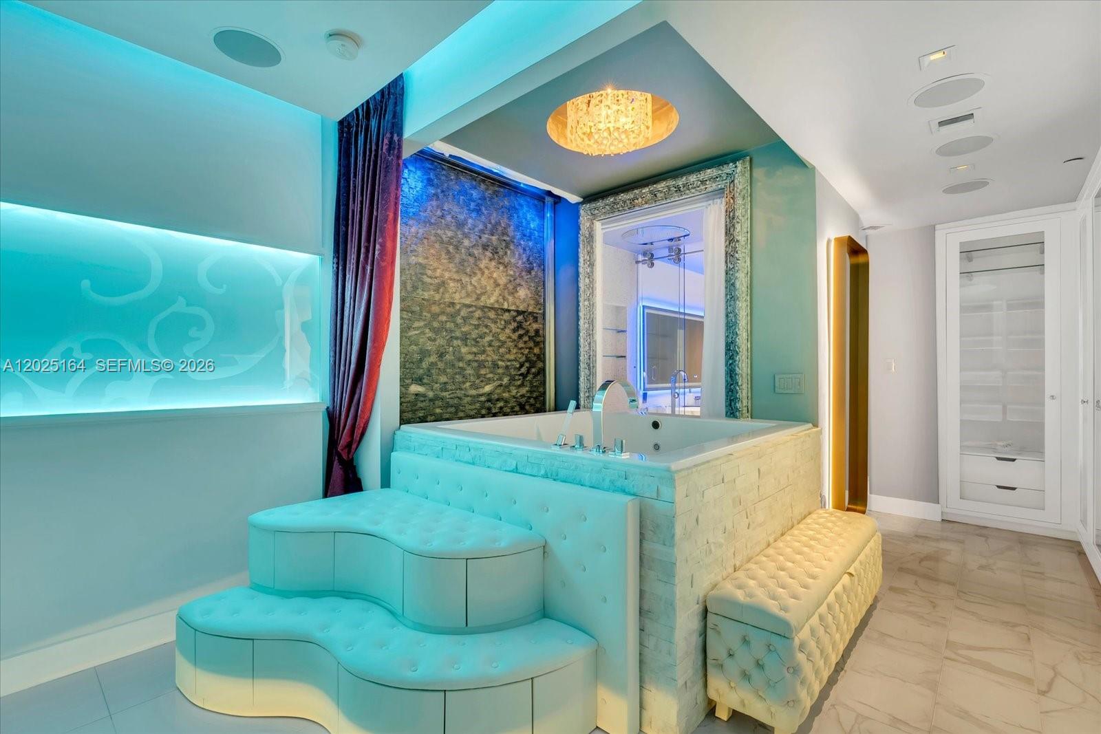 100 S Pointe Dr #3002, Miami Beach FL 33139