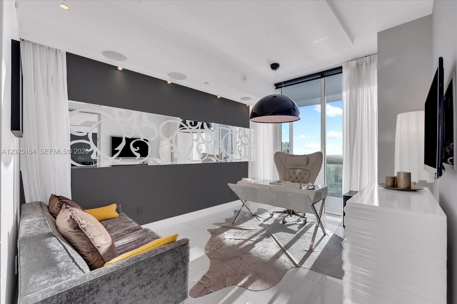 100 S Pointe Dr #3002, Miami Beach FL 33139
