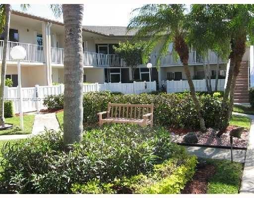 7271 S Devon Dr #101, Tamarac FL 33321