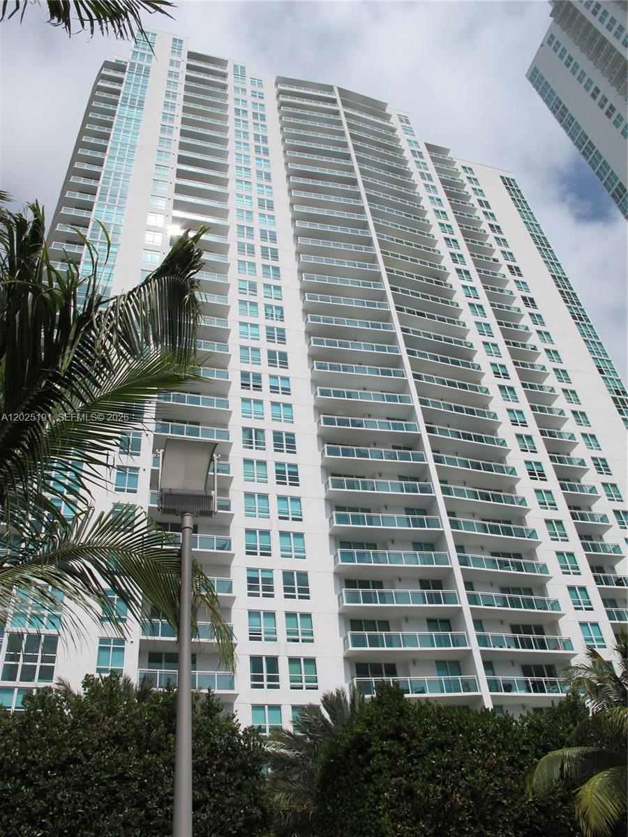 951 Brickell Ave #1209, Miami FL 33131