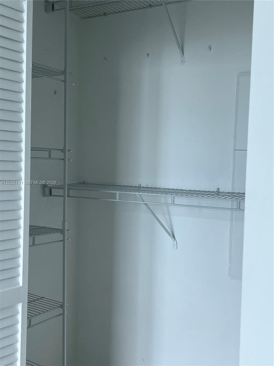 951 Brickell Ave #1209, Miami FL 33131