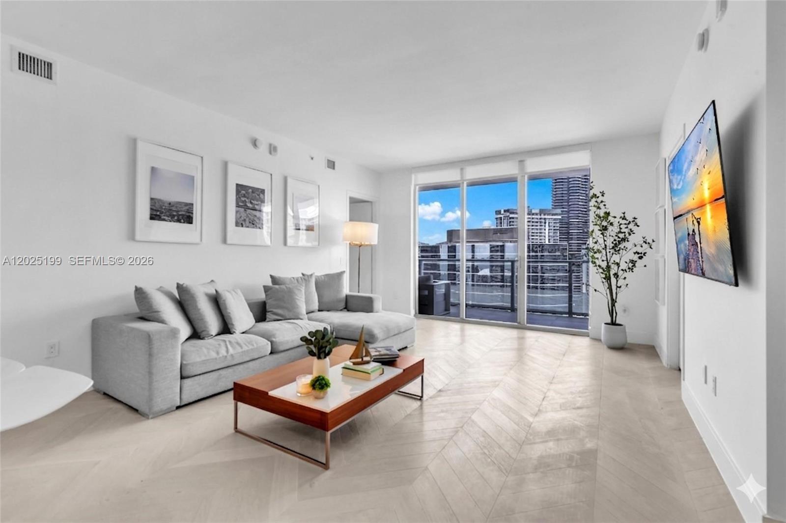 1300 Brickell Bay Dr #3408, Miami FL 33131