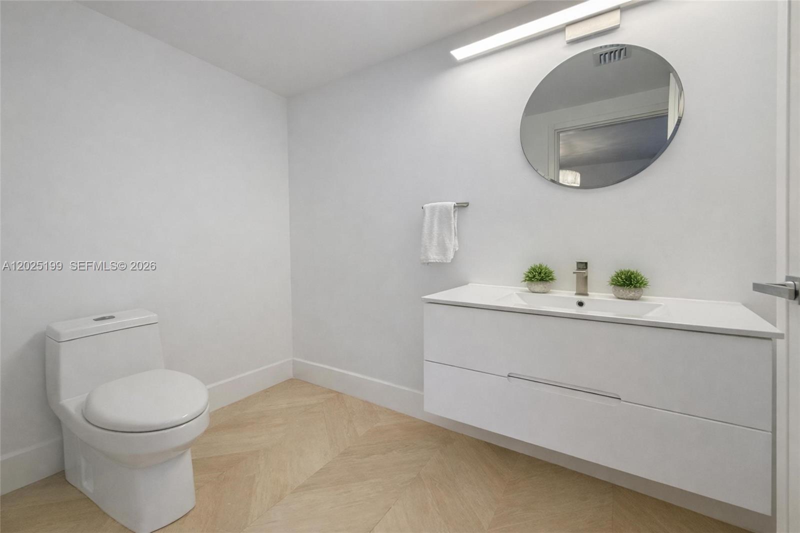 1300 Brickell Bay Dr #3408, Miami FL 33131