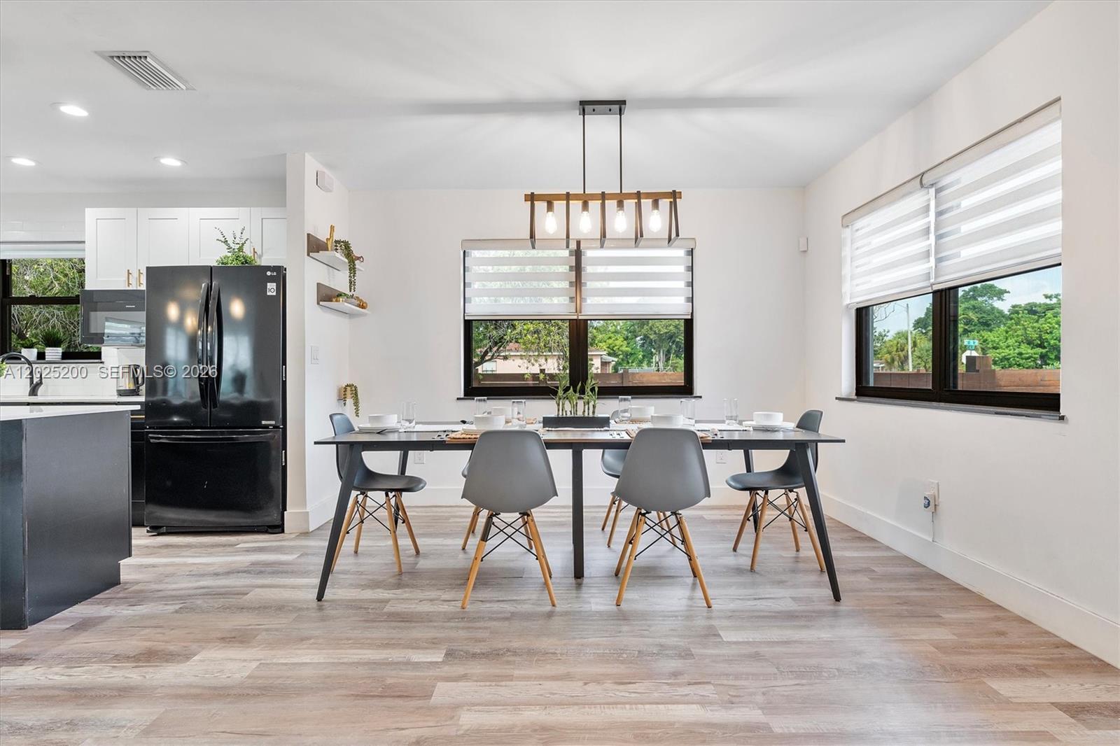 North Miami Beach FL 33162 - A12025200