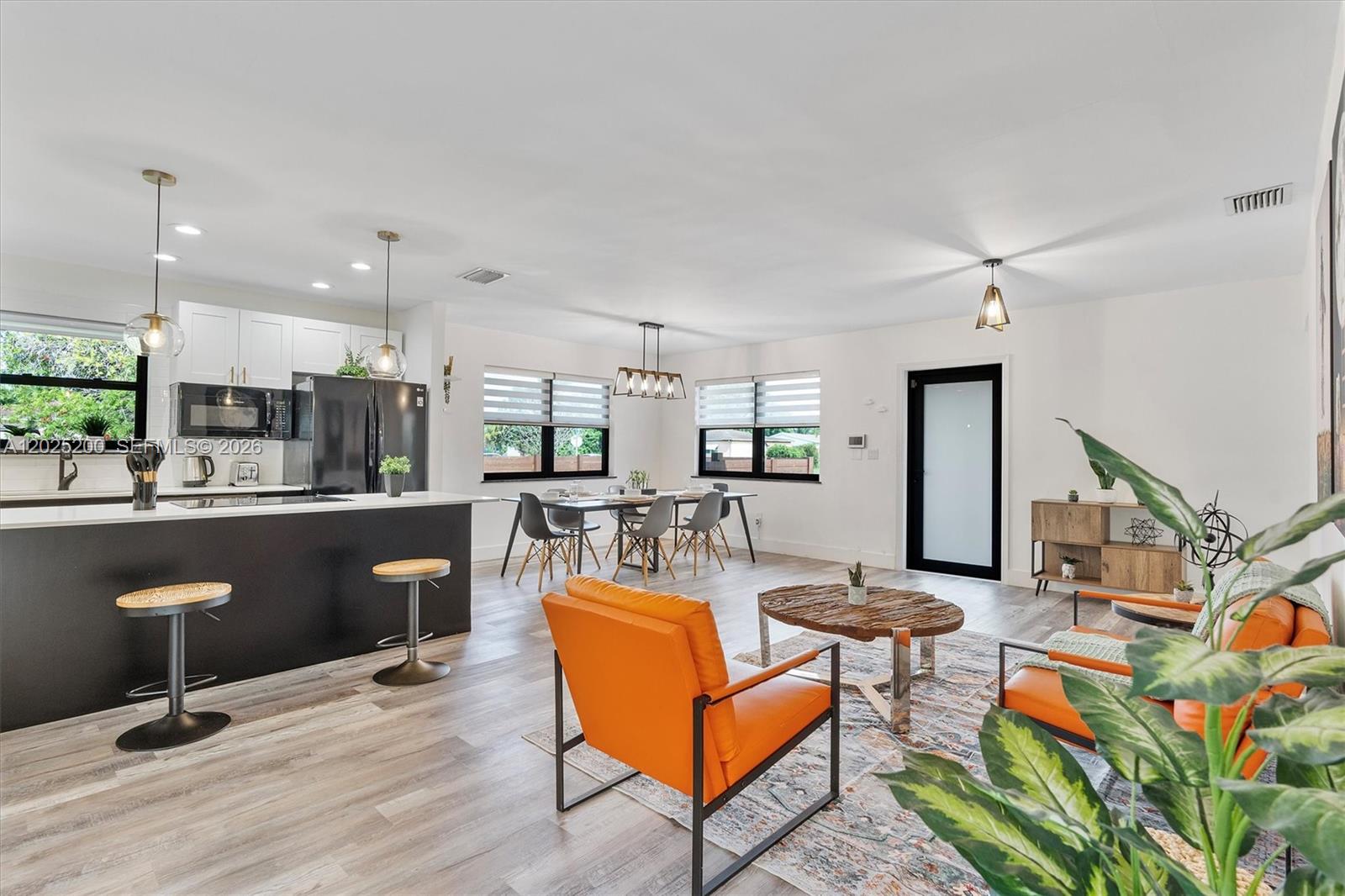 North Miami Beach FL 33162 - A12025200