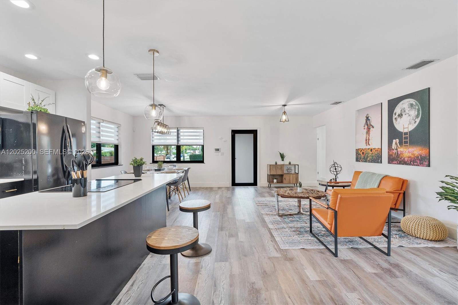 North Miami Beach FL 33162 - A12025200