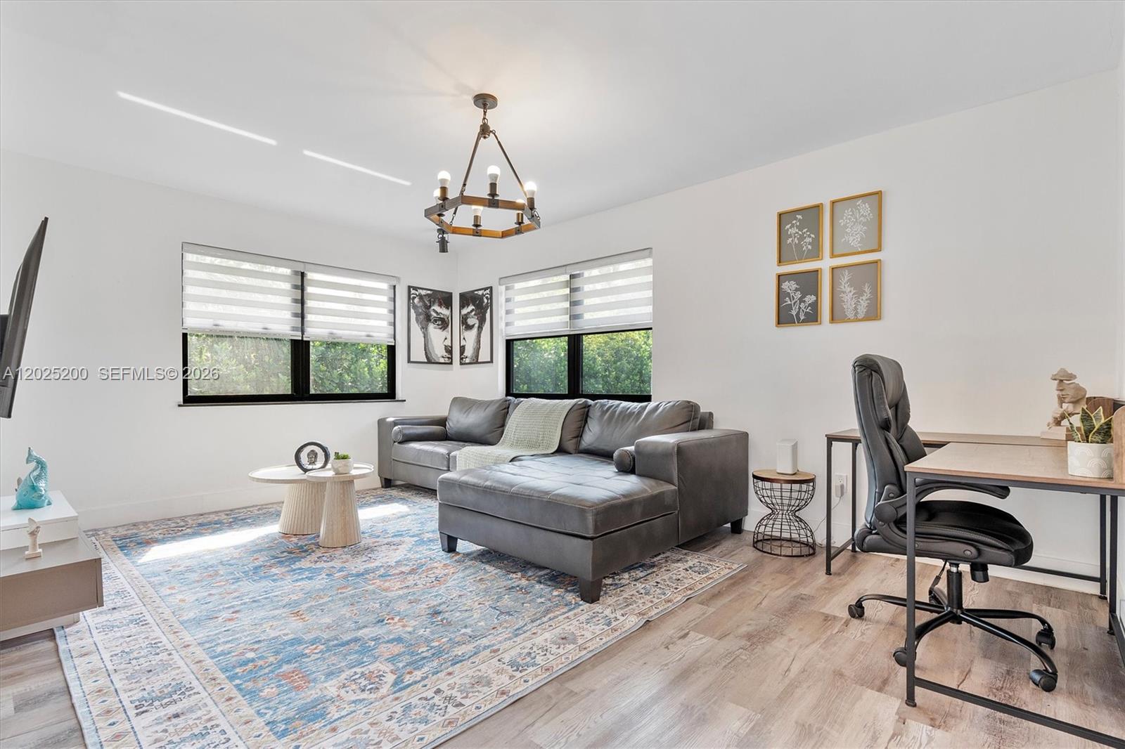North Miami Beach FL 33162 - A12025200