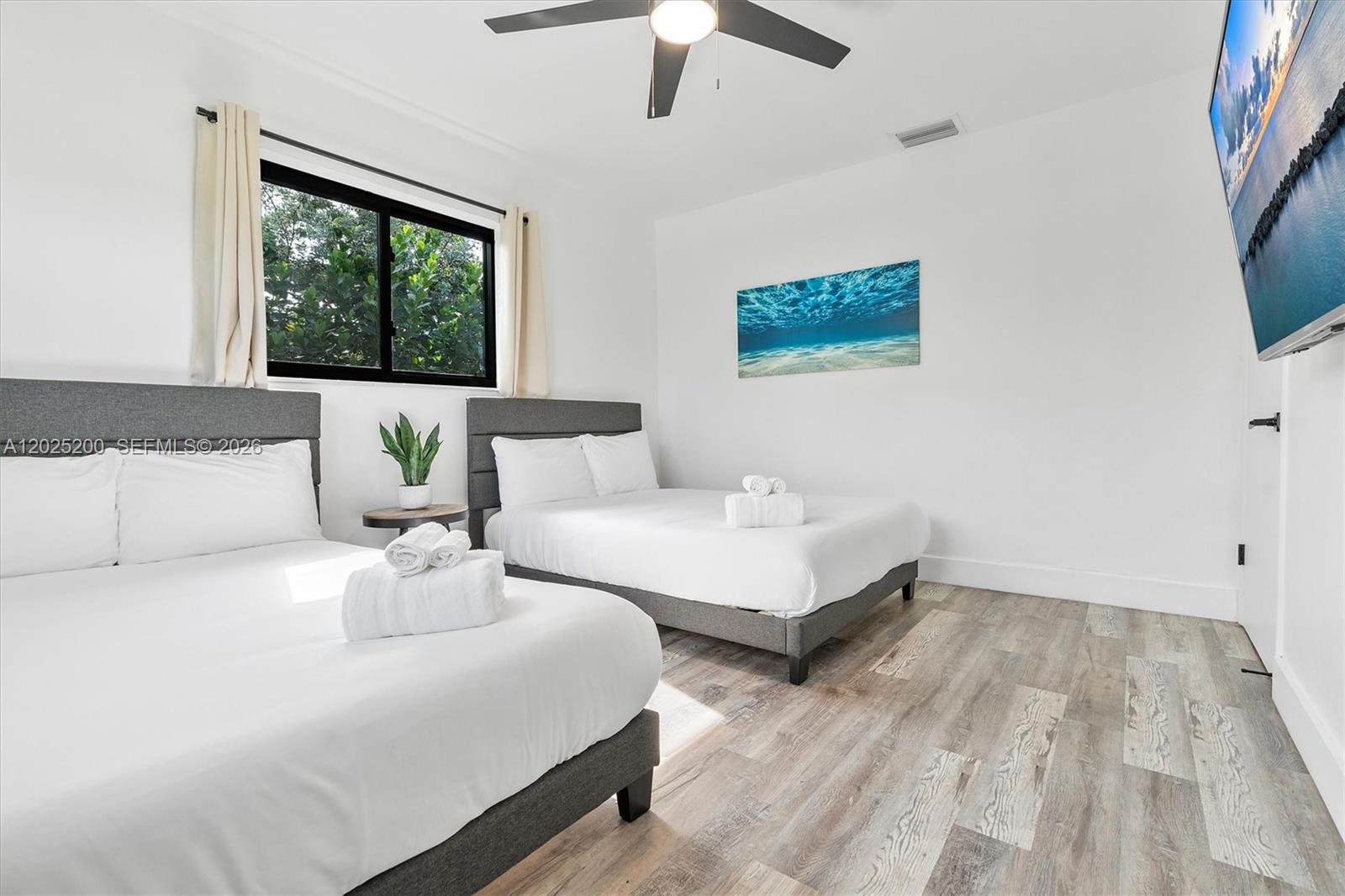 North Miami Beach FL 33162 - A12025200