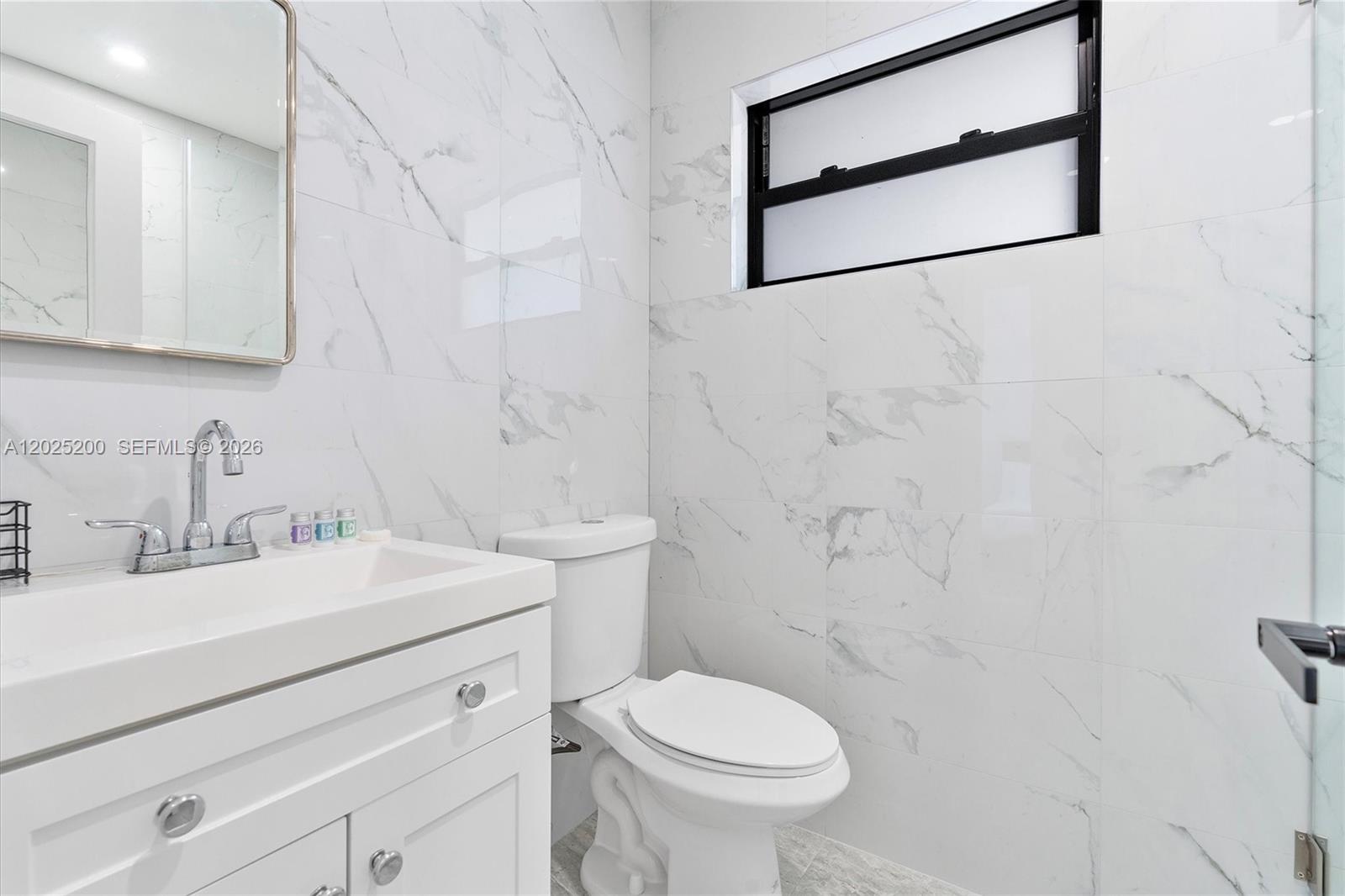 North Miami Beach FL 33162 - A12025200