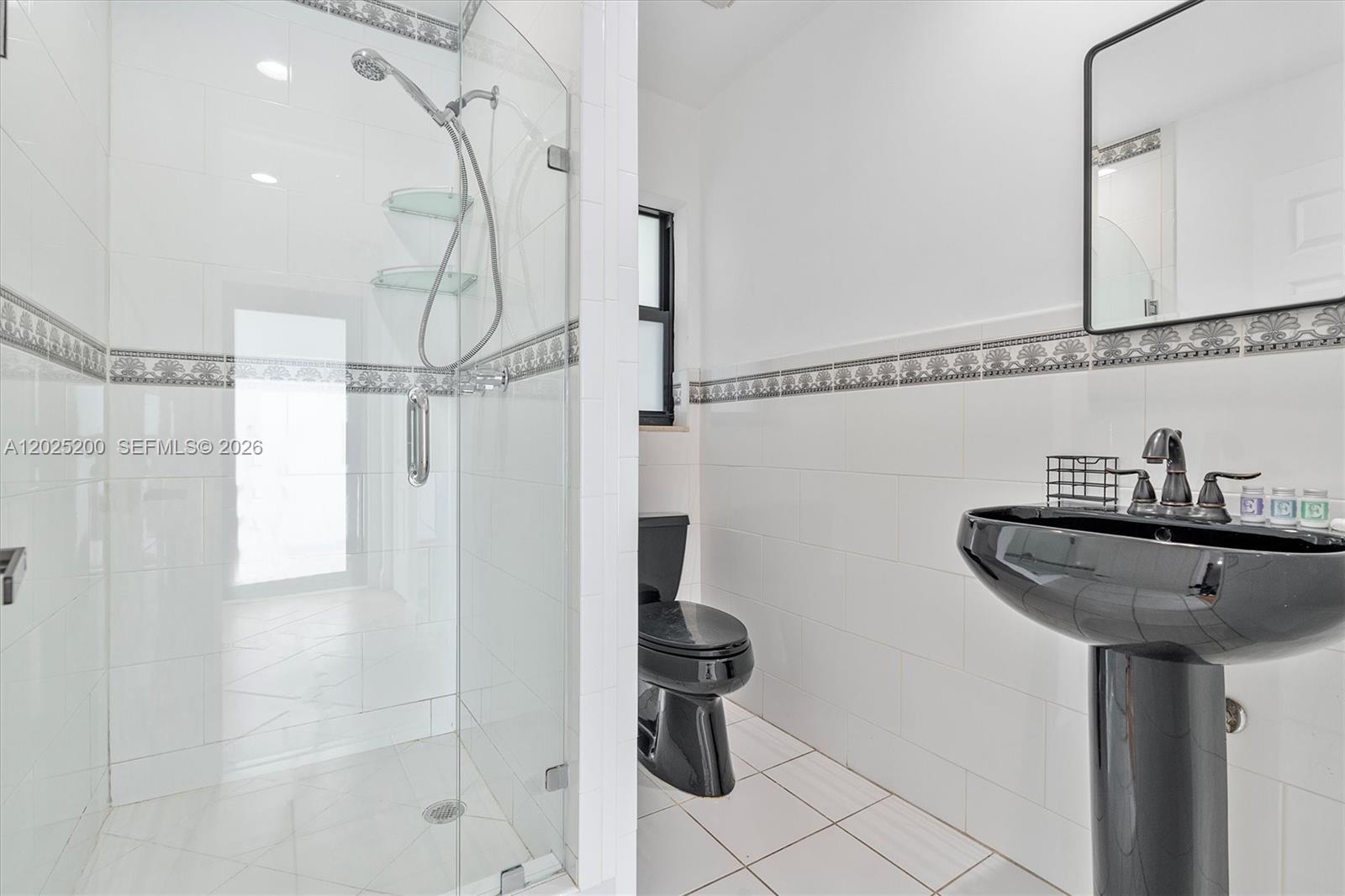 North Miami Beach FL 33162 - A12025200