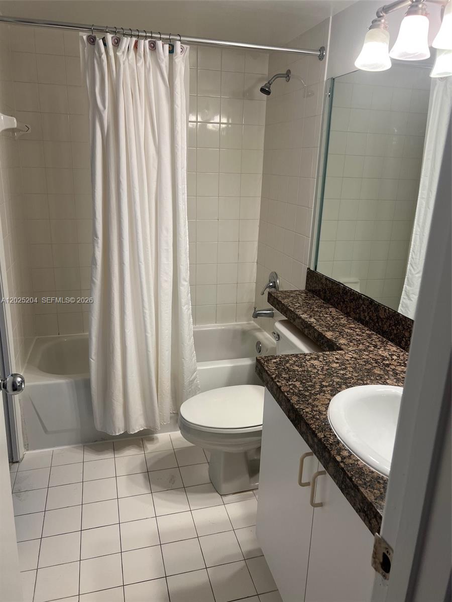 19555 E Country Club Dr #8408, Aventura FL 33180