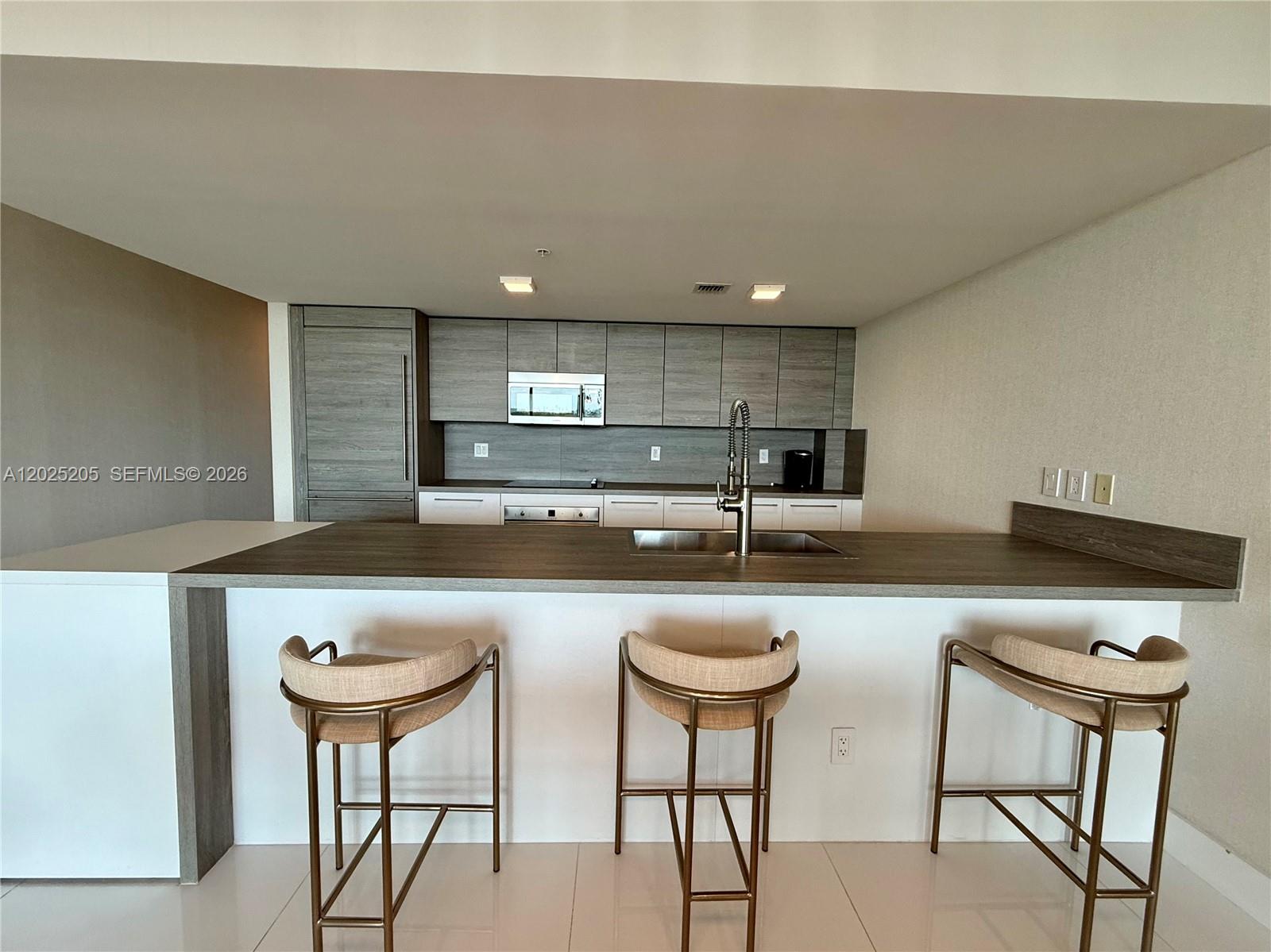 400 Sunny Isles #1404, Sunny Isles Beach FL 33160