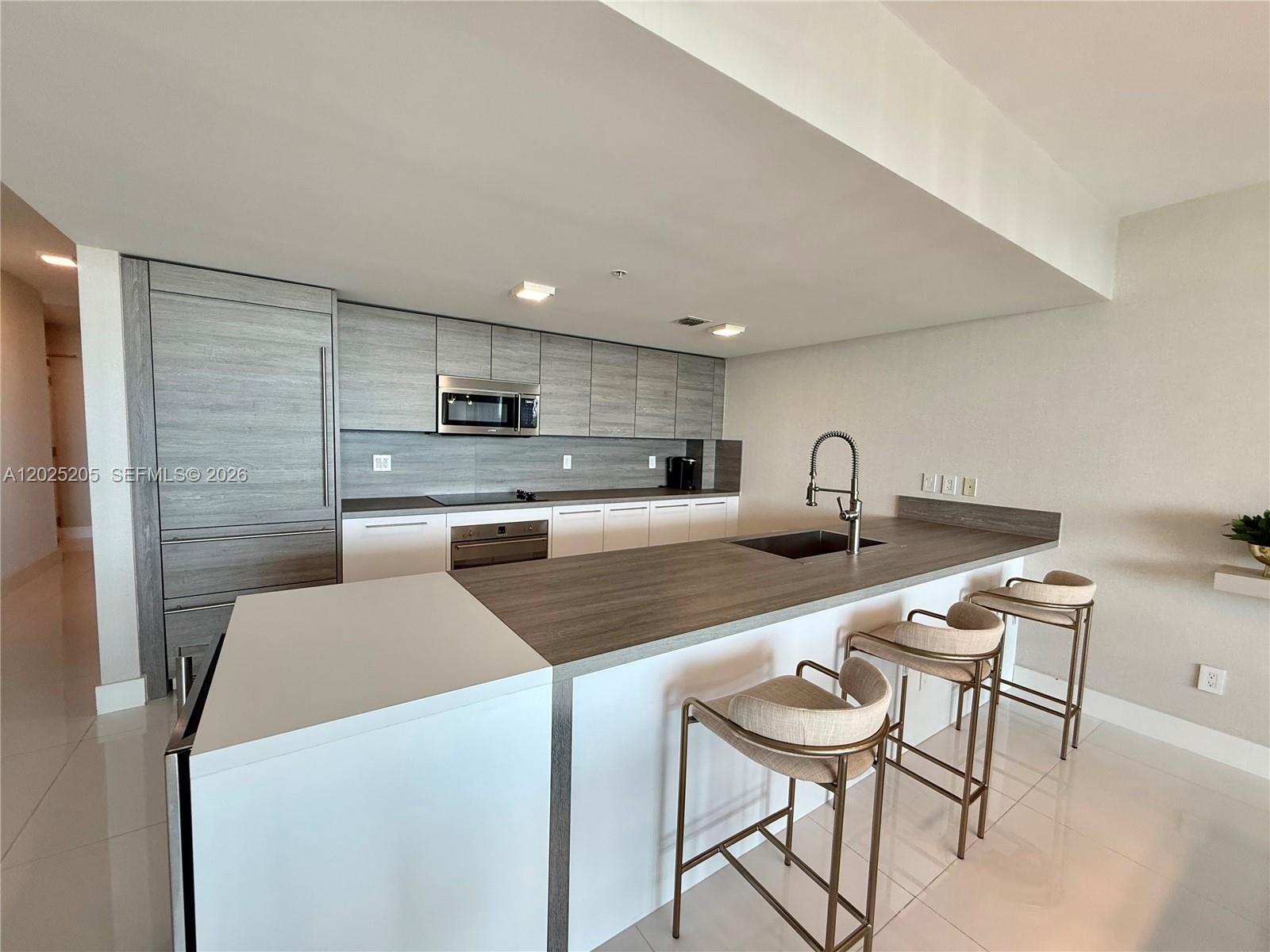 400 Sunny Isles #1404, Sunny Isles Beach FL 33160
