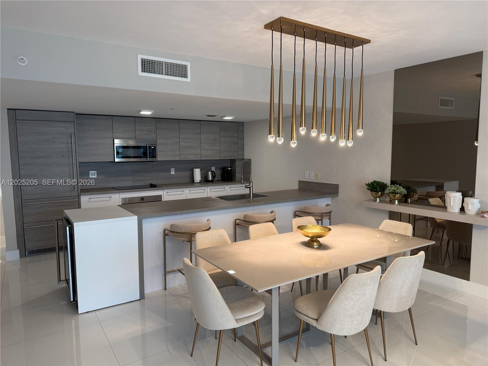 400 Sunny Isles Blvd #1404, Sunny Isles Beach FL 33160